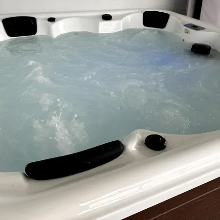 Вілла Retreat Villa, Full Amenities, Up To 40ppl Лісабон