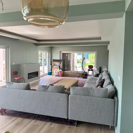 Retreat Villa, Full Amenities, Up To 40ppl