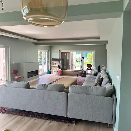 Retreat Villa, Full Amenities, Up To 40ppl Lisbon