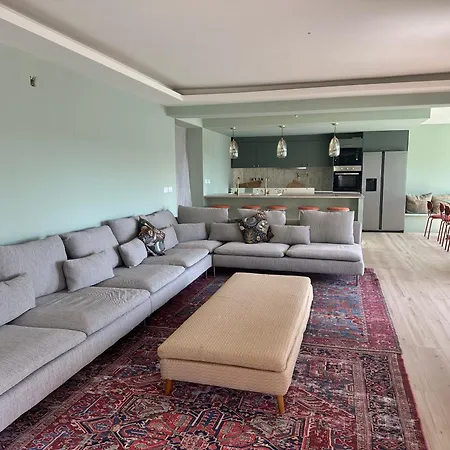 Villa Retreat Villa, Full Amenities, Up To 40ppl