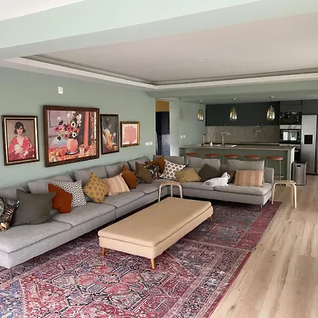 Retreat Villa, Full Amenities, Up To 40ppl Lisbon