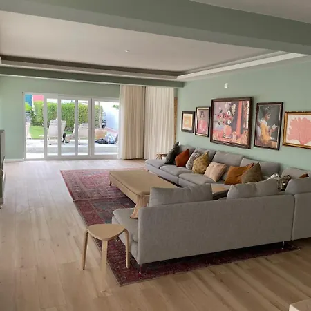 Villa Retreat Villa, Full Amenities, Up To 40ppl
