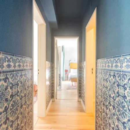 Villa Retreat Villa, Full Amenities, Up To 40ppl Lisbon