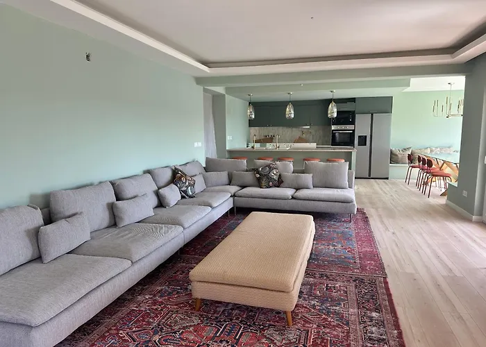 Willa Retreat Villa, Full Amenities, Up To 40ppl