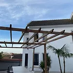 Вилла Retreat Villa, Full Amenities, Up To 40ppl