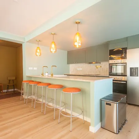 Villa Retreat Villa, Full Amenities, Up To 40ppl *