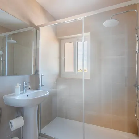 Retreat Villa, Full Amenities, Up To 40ppl Lisbona